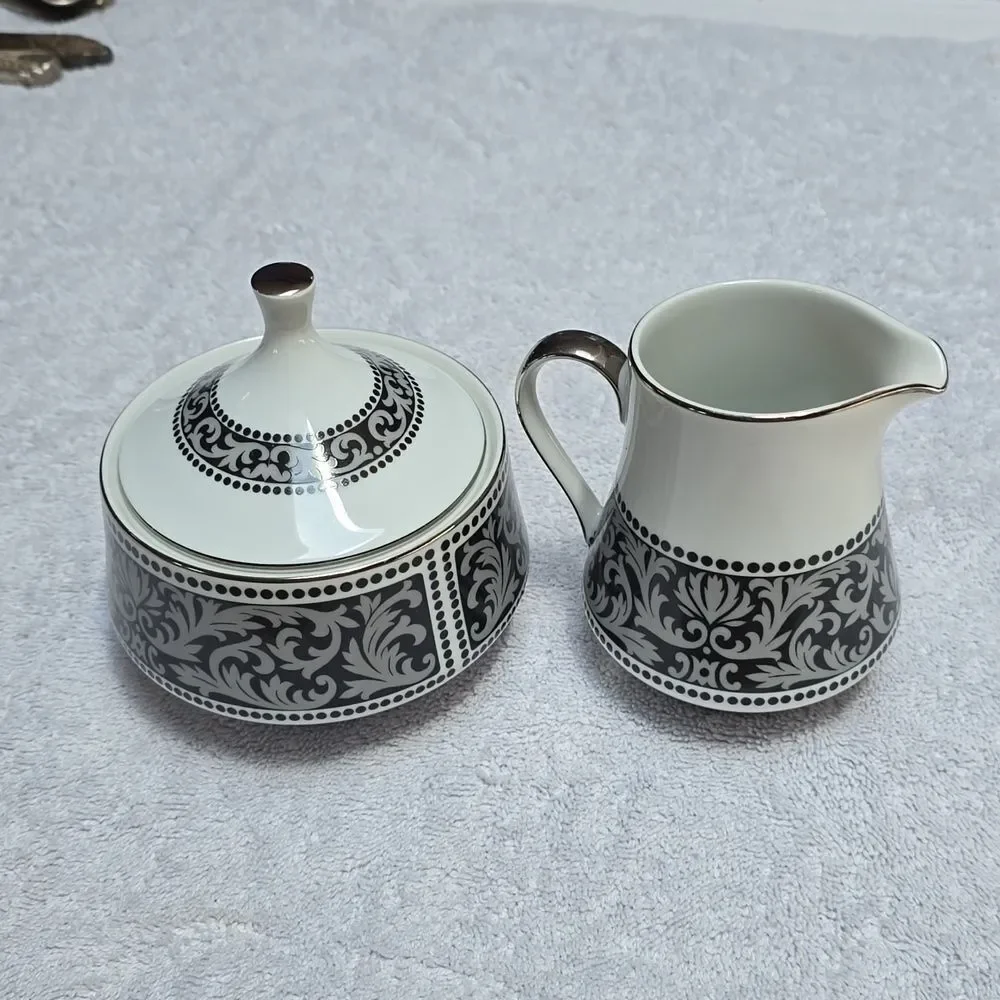 VTG Mikasa SUTTON 0Bone China Creamer Covered Sugar Bowl Black White Narumi Japa